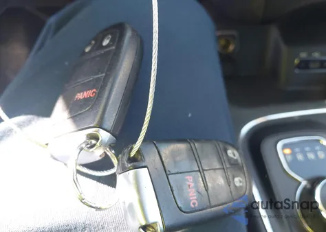 2014 Dodge Durango Sxt z USA, uszkodzony, nr VIN 1C4RDHAG8EC405373